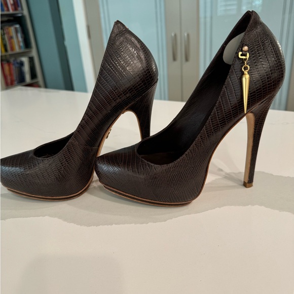 Rock & Republic high heeled pumps. Size 7 - Picture 6 of 14